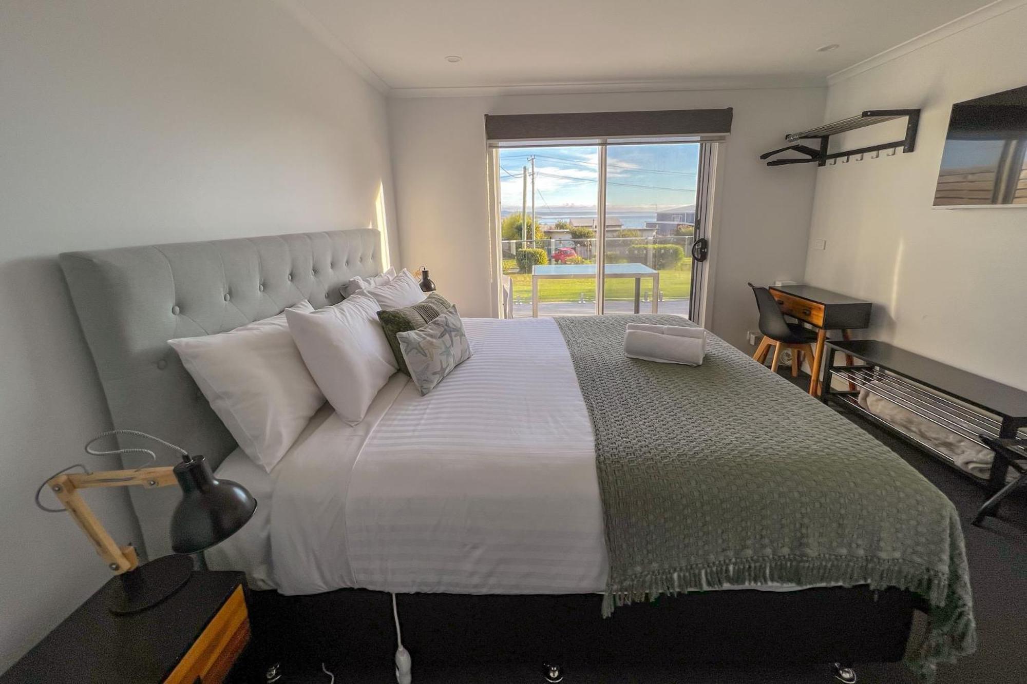 Binalong Brae @ Bay Of Fires Two Bedroom Both With Ensuites Binalong Bay Exterior photo