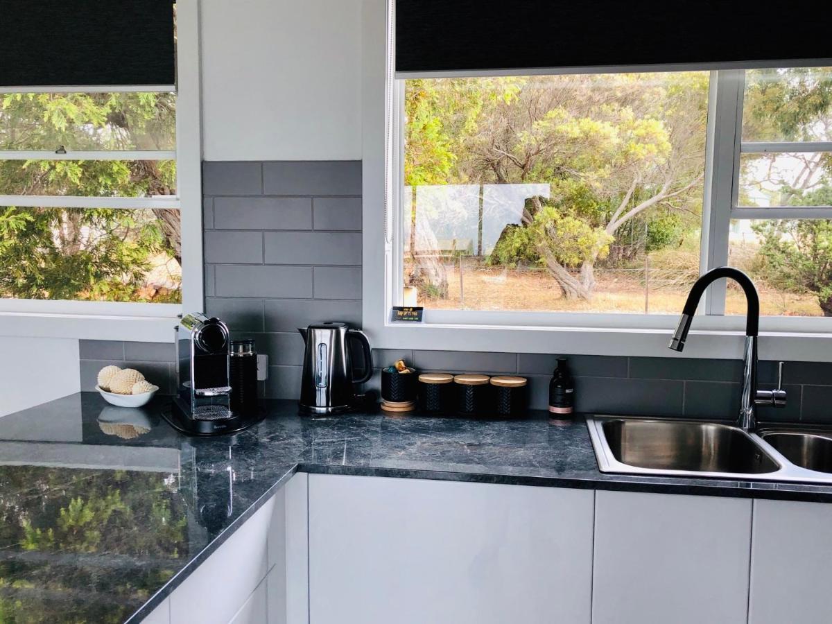 Binalong Brae @ Bay Of Fires Two Bedroom Both With Ensuites Binalong Bay Exterior photo